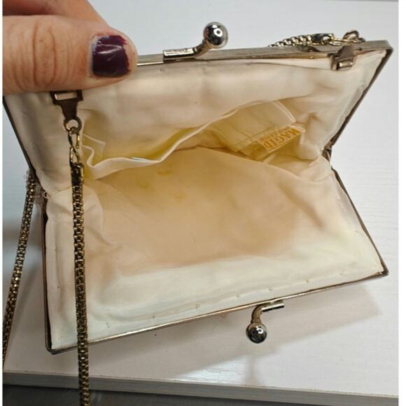 Vintage white Gatsby Beaded evening purse - Picture 7 of 7